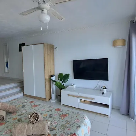 Slow Boat Experience