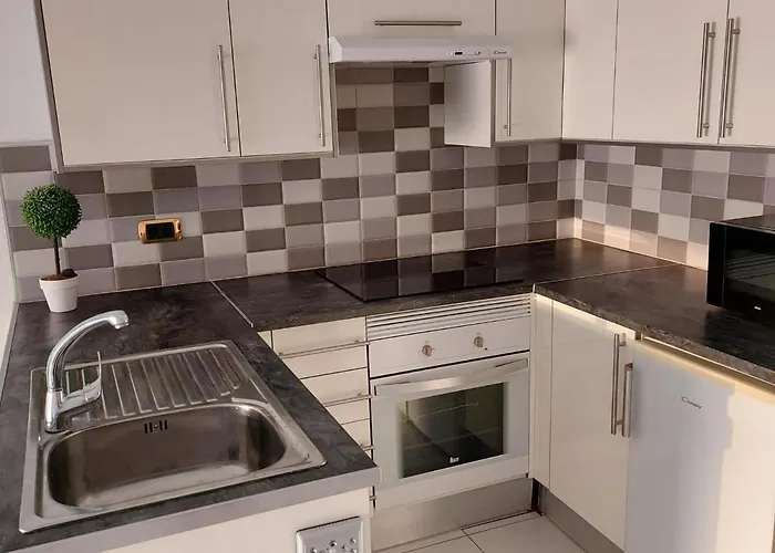 Apartment Slow Boat Experience